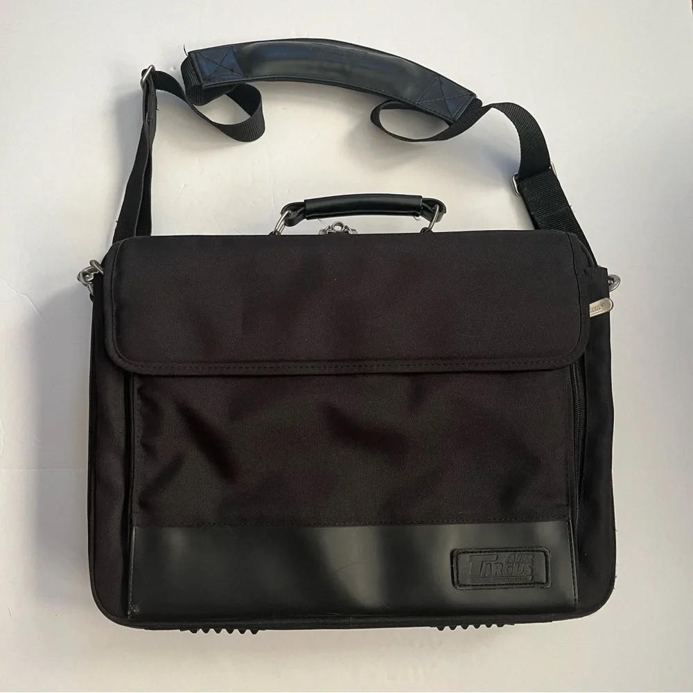 Vintage Targus Air Laptop Briefcase 15